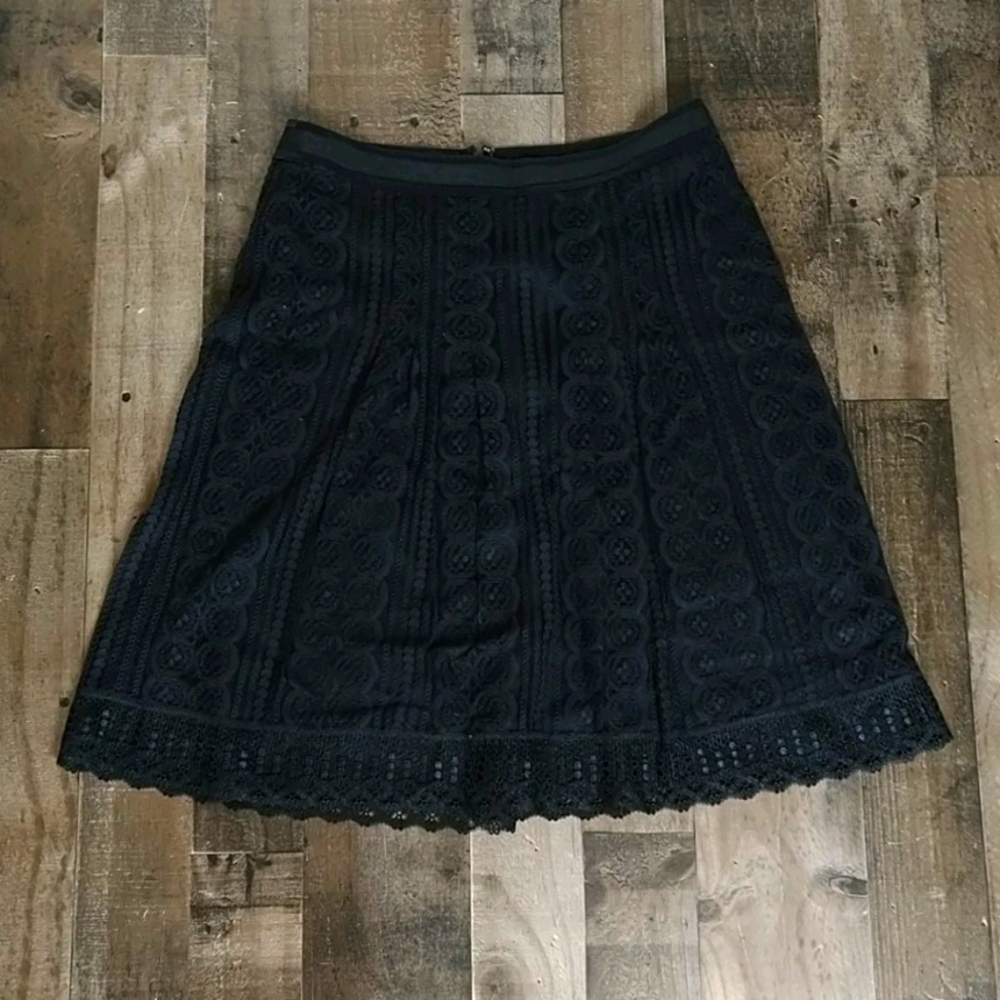 Ann Taylor Black Lace Skirt Size 6